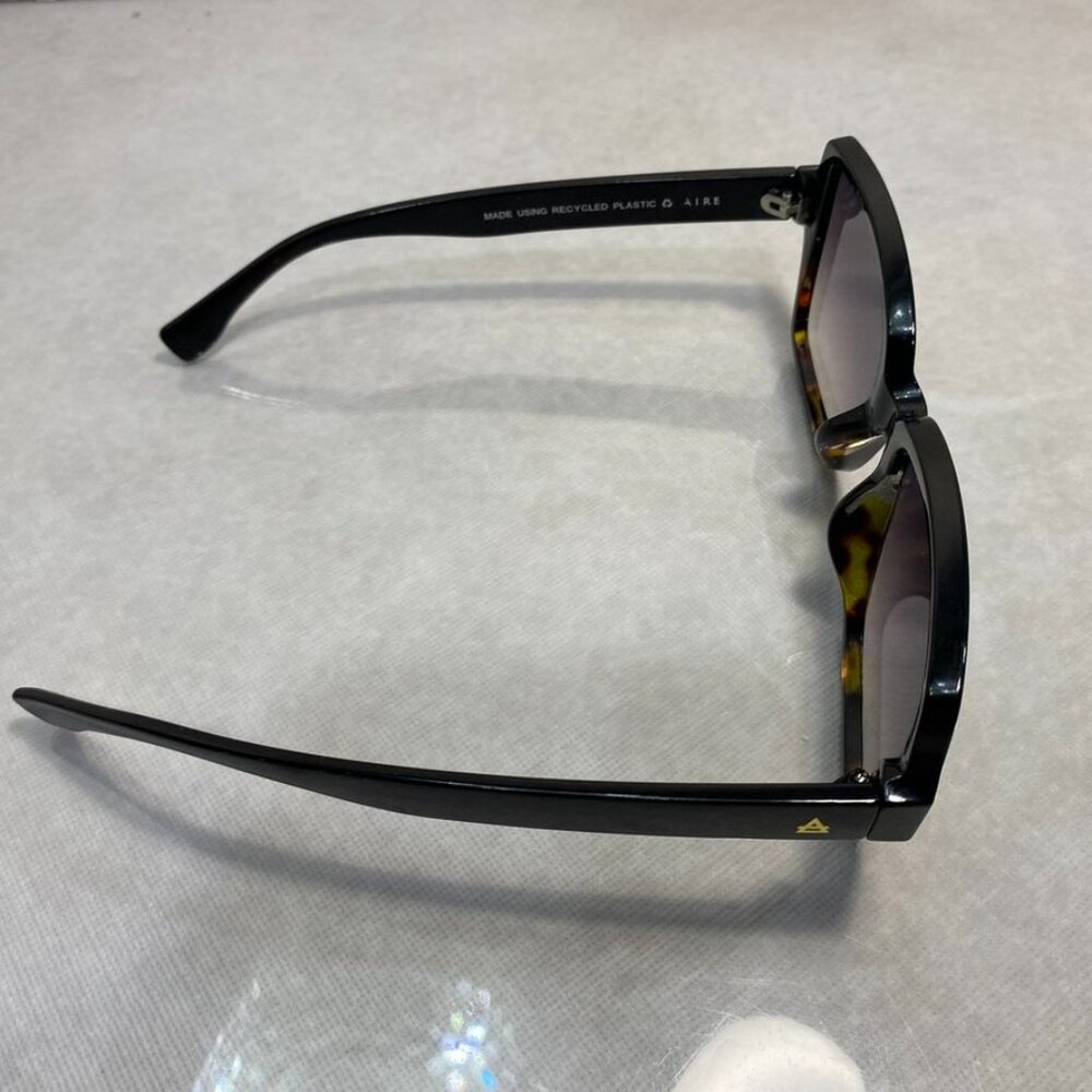 AIRE Fortuna Square Sunglasses Tort Splice Black Gradient - Picture 5 of 11